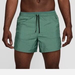 Nike Stride Running Division
Men's Dri-FIT 5" Brief-Lined Running Shorts